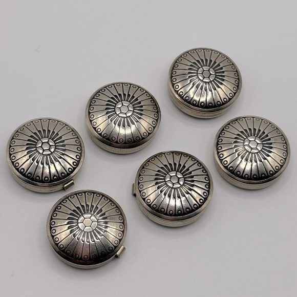 Native America Silver Button Set(6) - Picture 2 of 7